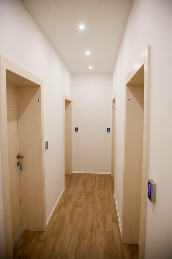Soukki Town Centre Suites 1 Split Extérieur photo