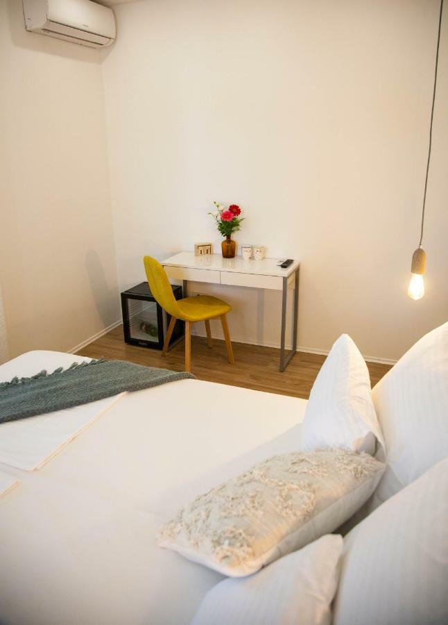Soukki Town Centre Suites 1 Split Extérieur photo